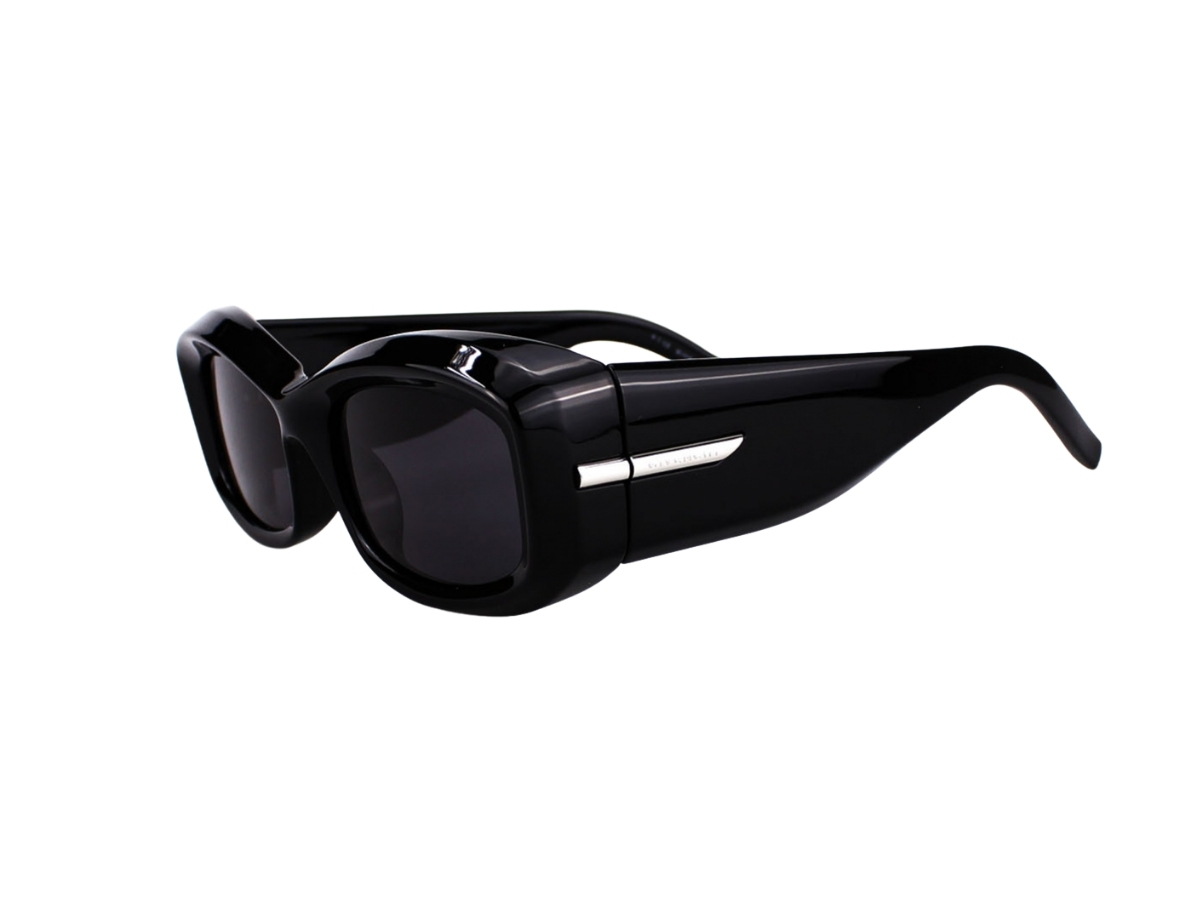 https://d2cva83hdk3bwc.cloudfront.net/givenchy-gv40044u-01a-56-sunglasses-in-black-acetate-frame-with-grey-lenses-4.jpg