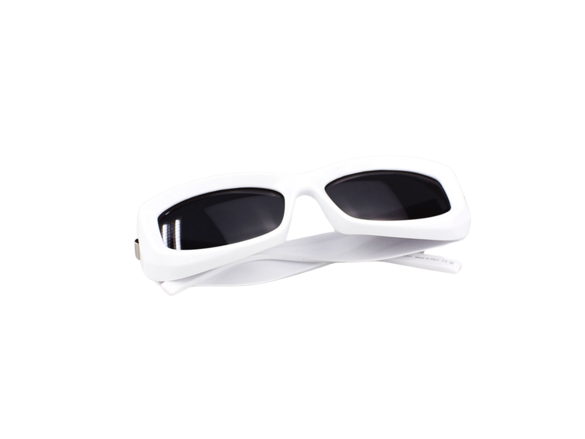 https://d2cva83hdk3bwc.cloudfront.net/givenchy-gv40044u-21a-56-sunglasses-in-white-acetate-frame-with-grey-lenses-6.jpg
