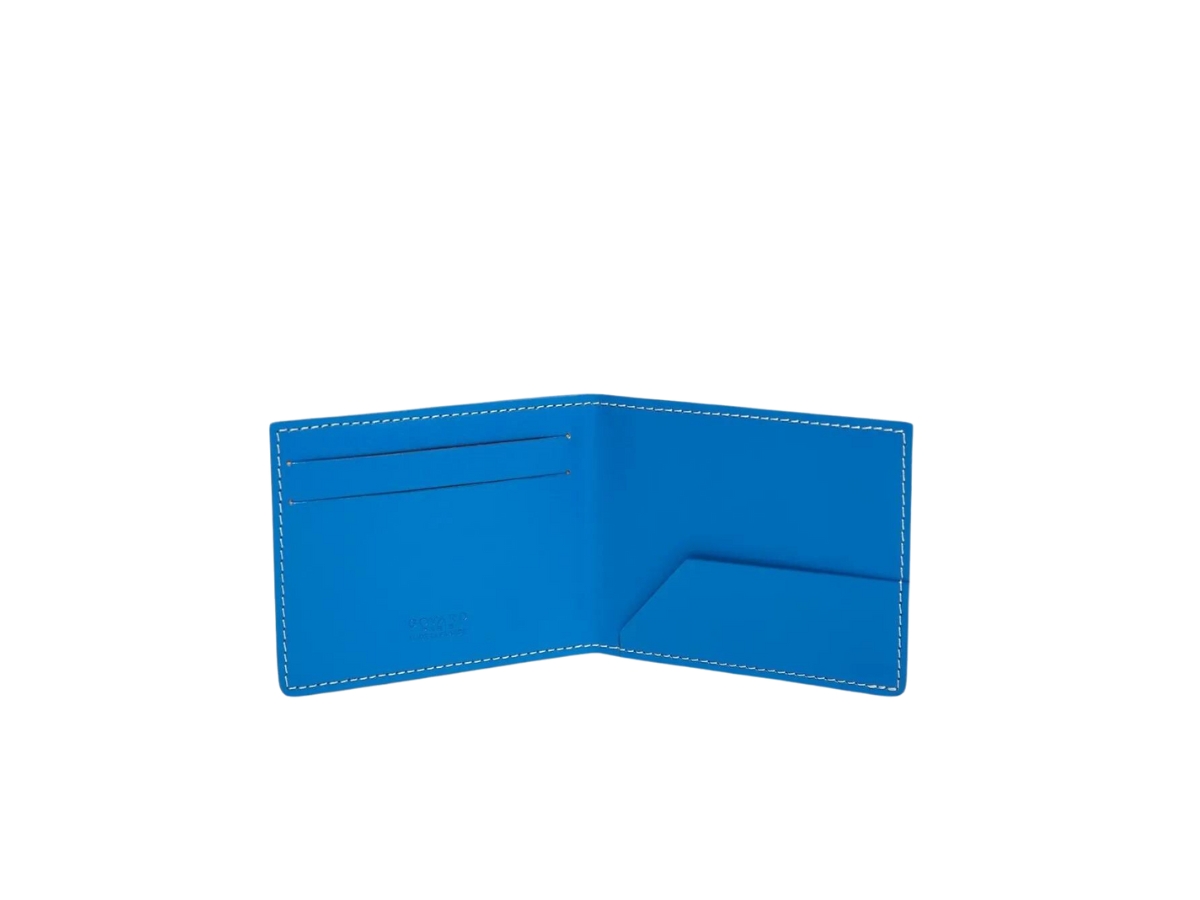 https://d2cva83hdk3bwc.cloudfront.net/goyard-insert-victoire-card-wallet-in-goyardine-canvas-vauzelles-calfskin-sky-blue-2.jpg