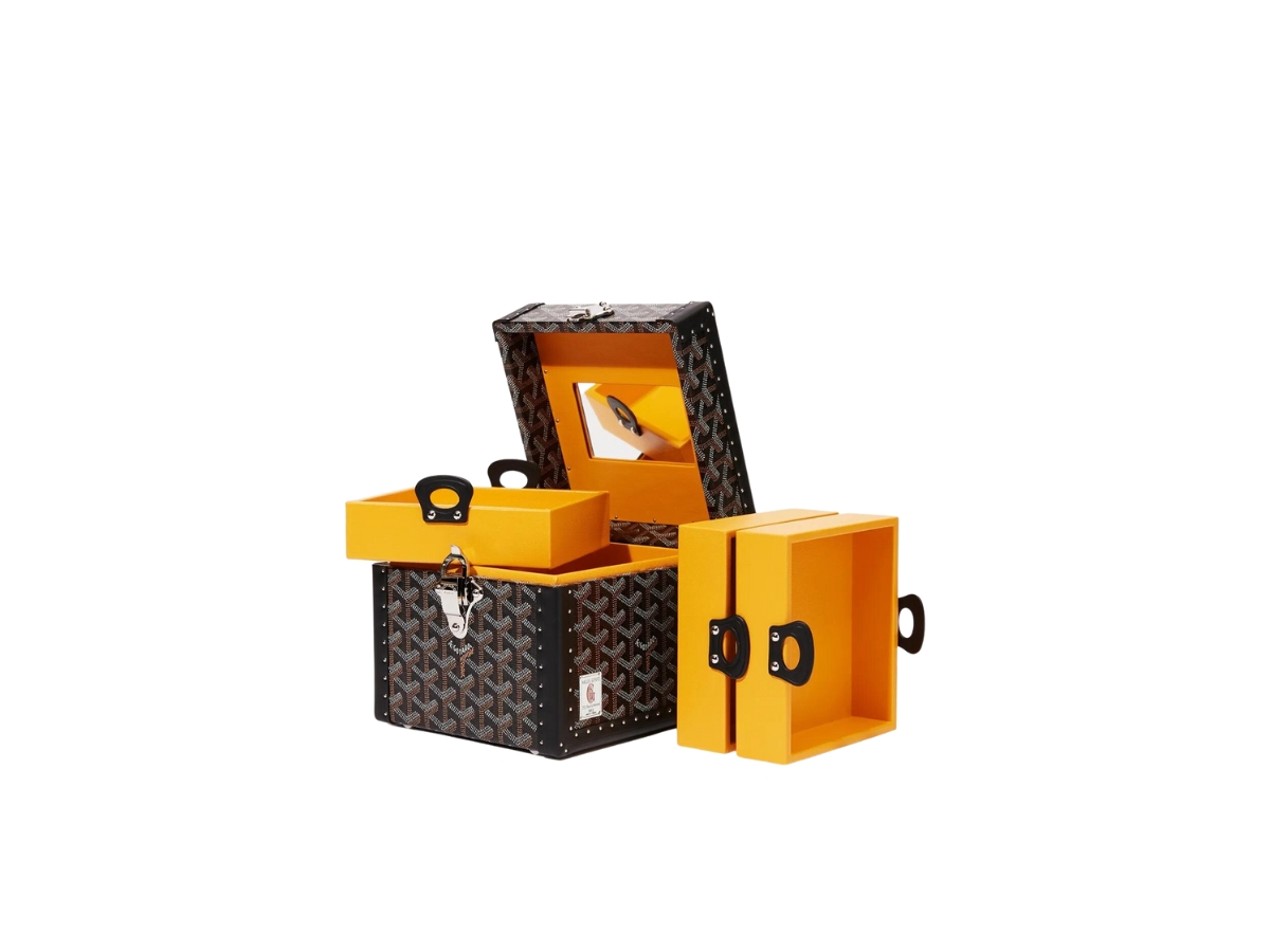 https://d2cva83hdk3bwc.cloudfront.net/goyard-paris-case-in-goyardine-canvas-and-clamecy-cowhide-with-palladium-hardware-black-3.jpg
