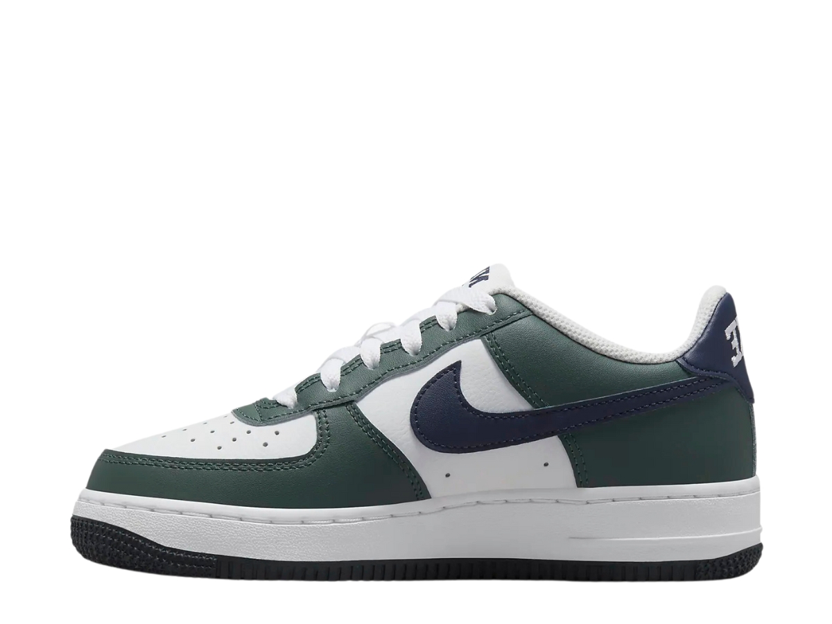 https://d2cva83hdk3bwc.cloudfront.net/gs-nike-air-force-1-low-07-vintage-green-obsidian-2.jpg