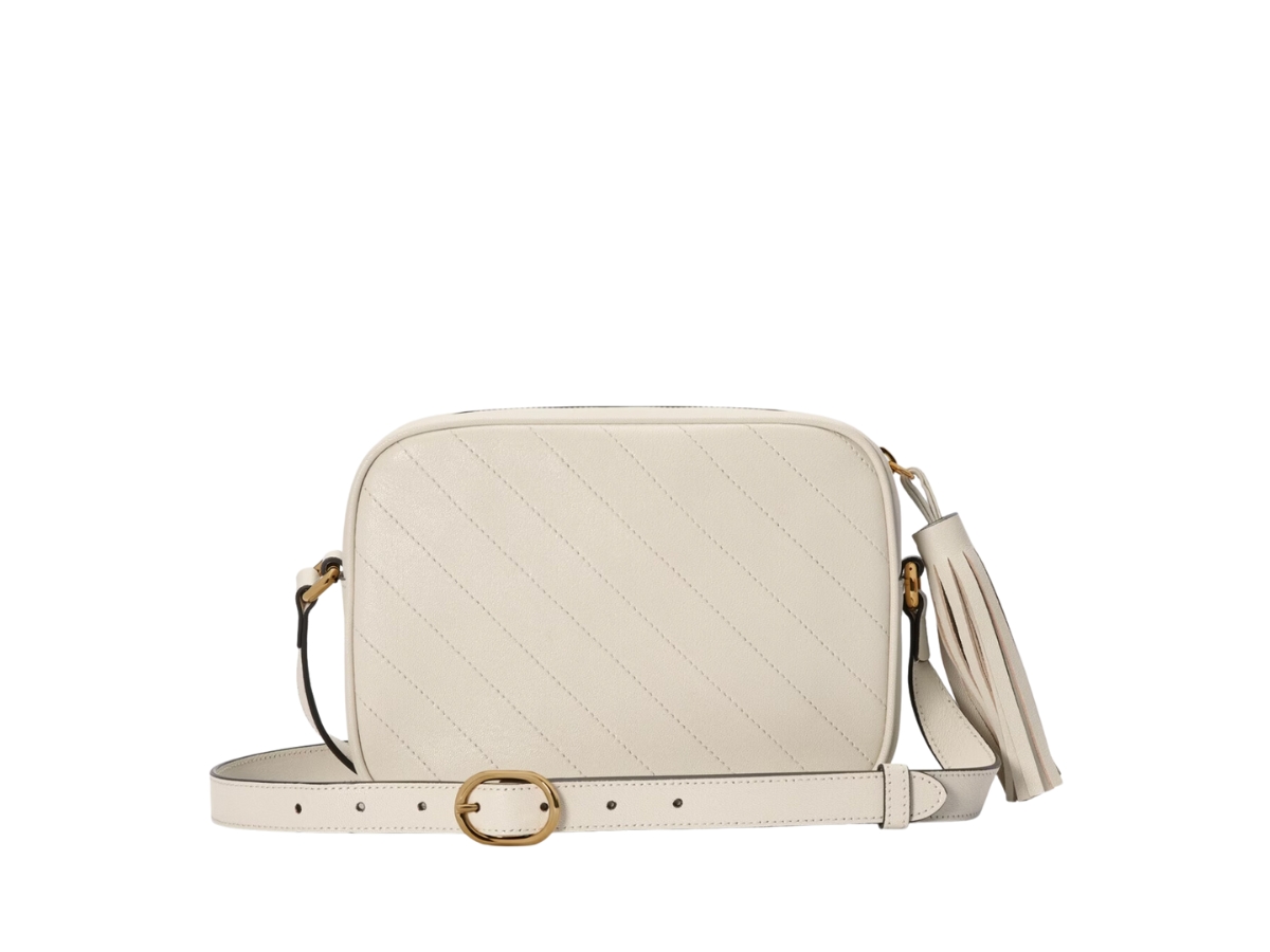 https://d2cva83hdk3bwc.cloudfront.net/gucci-blondie-small-shoulder-bag-in-white-leather-with-round-interlocking-g-leather-patch-2.jpg