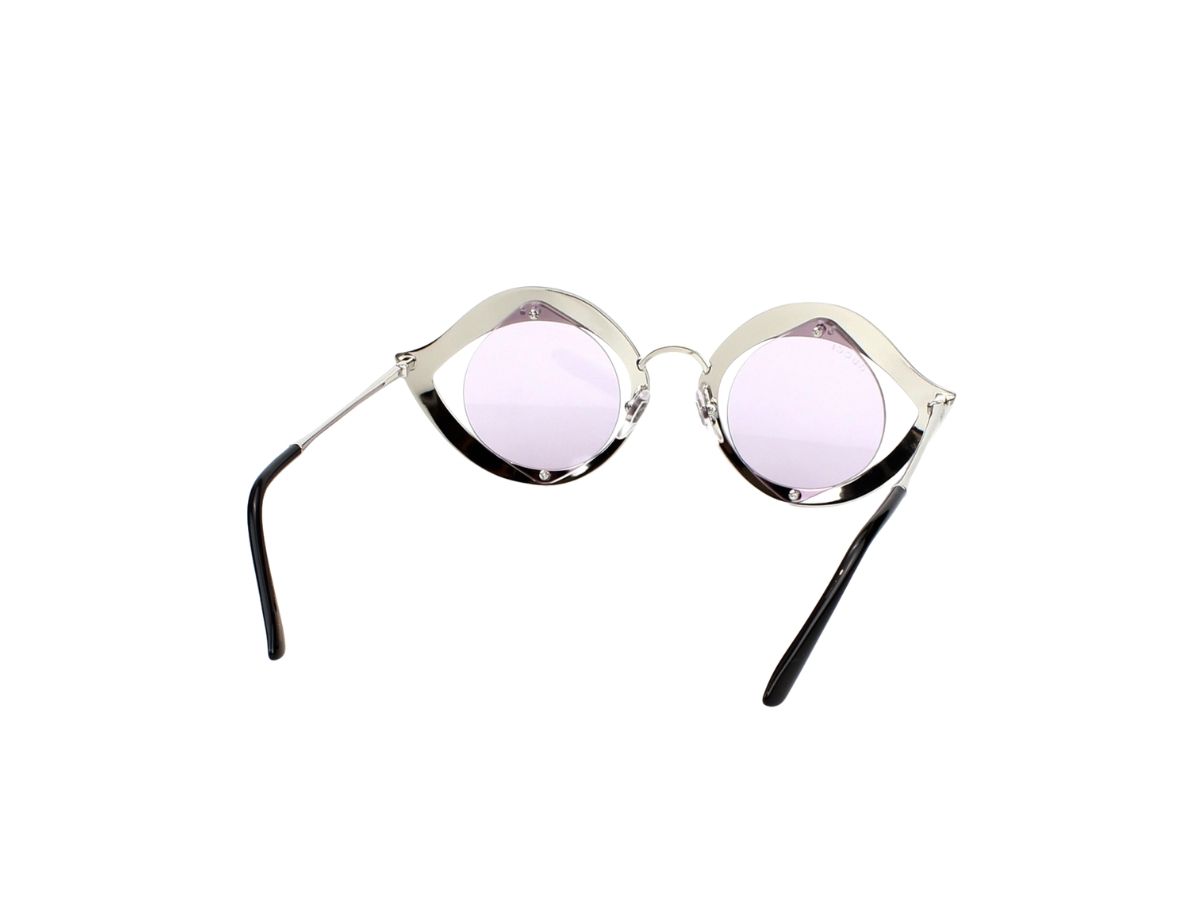 https://d2cva83hdk3bwc.cloudfront.net/gucci-cat-eye-metal-glasses-in-silver-metal-plastic-with-transparent-and-crystals-4.jpg