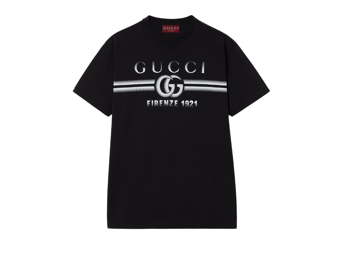 https://d2cva83hdk3bwc.cloudfront.net/gucci-cotton-jersey-t-shirt-with-gucci-print-black-1.jpg