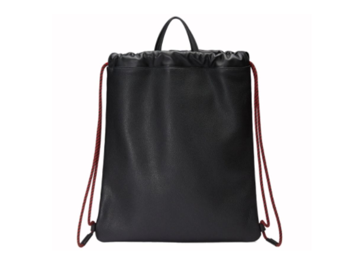 https://d2cva83hdk3bwc.cloudfront.net/gucci-drawstring-backpack-vintage-logo-black-2.jpg