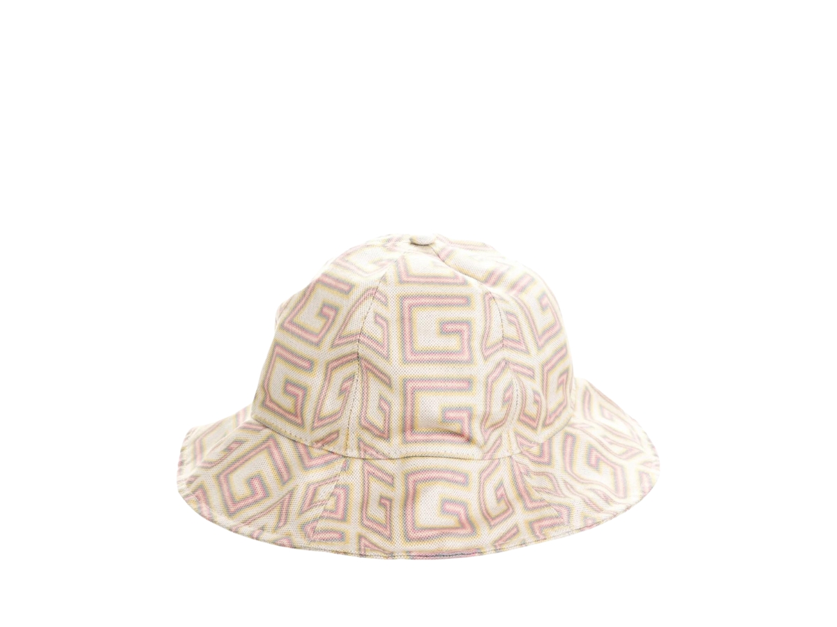 https://d2cva83hdk3bwc.cloudfront.net/gucci-gg-bucket-hat-in-embroidered-white-2.jpg