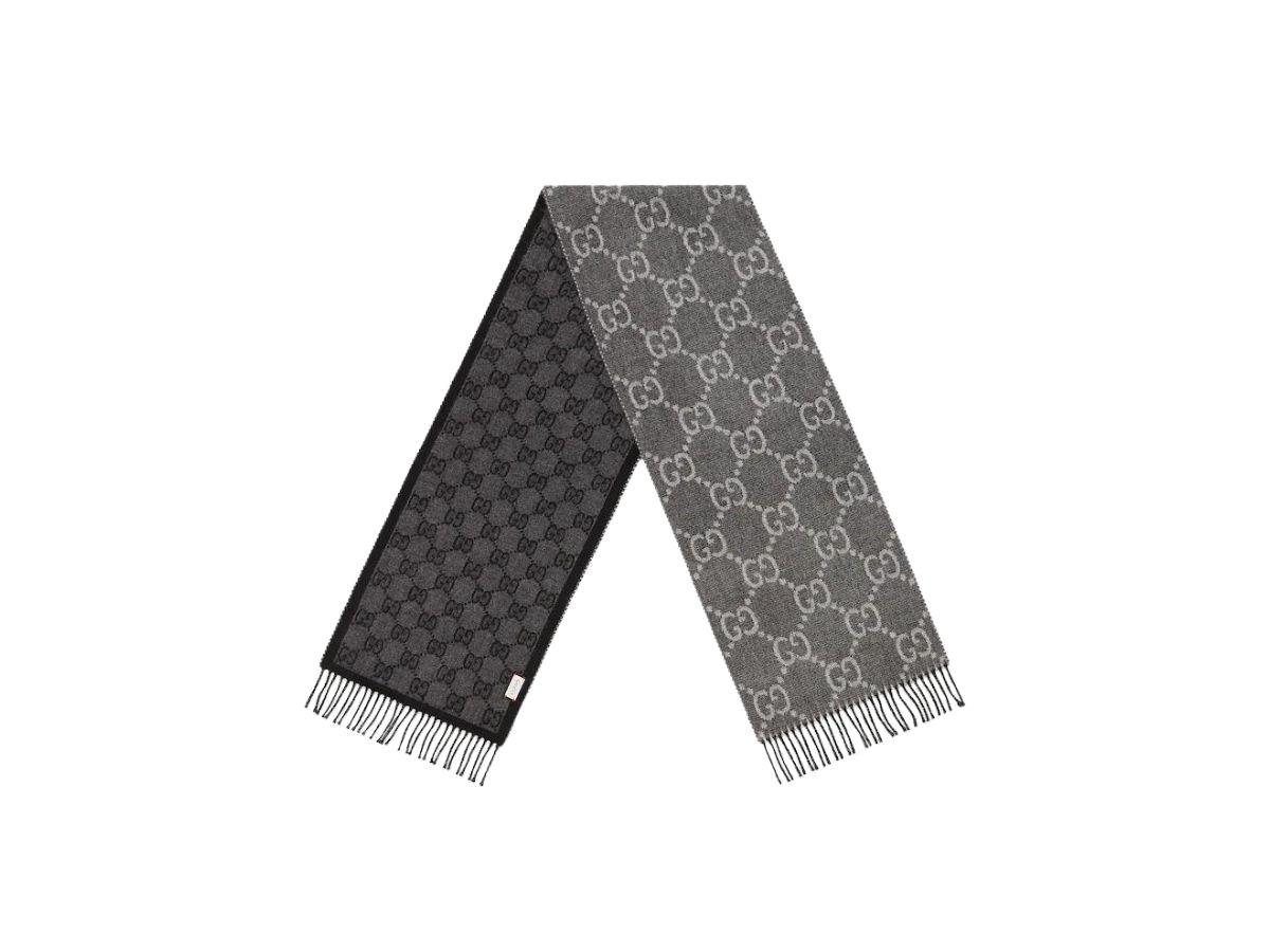 https://d2cva83hdk3bwc.cloudfront.net/gucci-gg-jacquard-pattern-knit-scarf-with-tassels-2.jpg