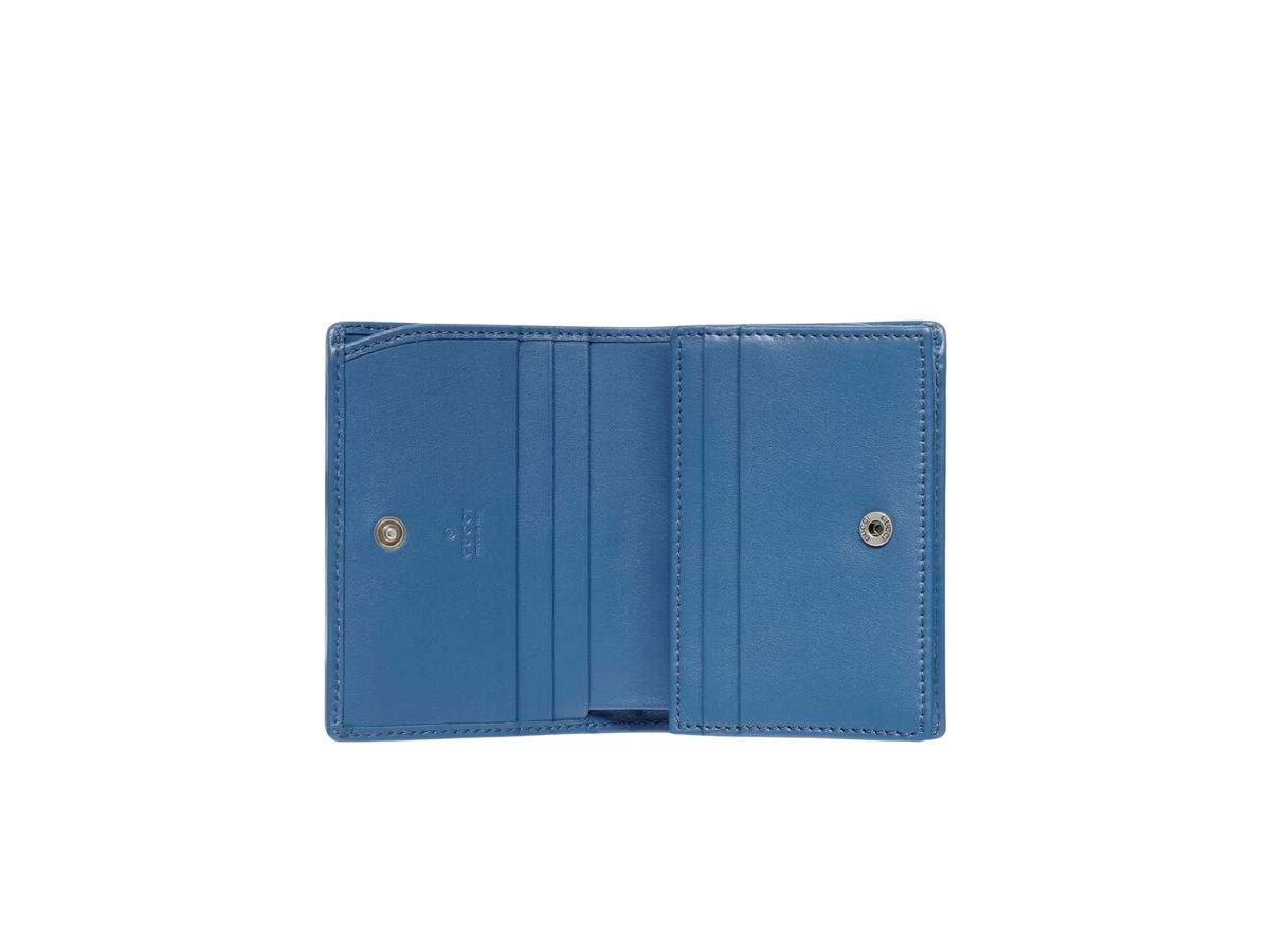 https://d2cva83hdk3bwc.cloudfront.net/gucci-gg-marmont-card-case-wallet-in-leather-with-silver-tone-hardware-blue-3.jpg