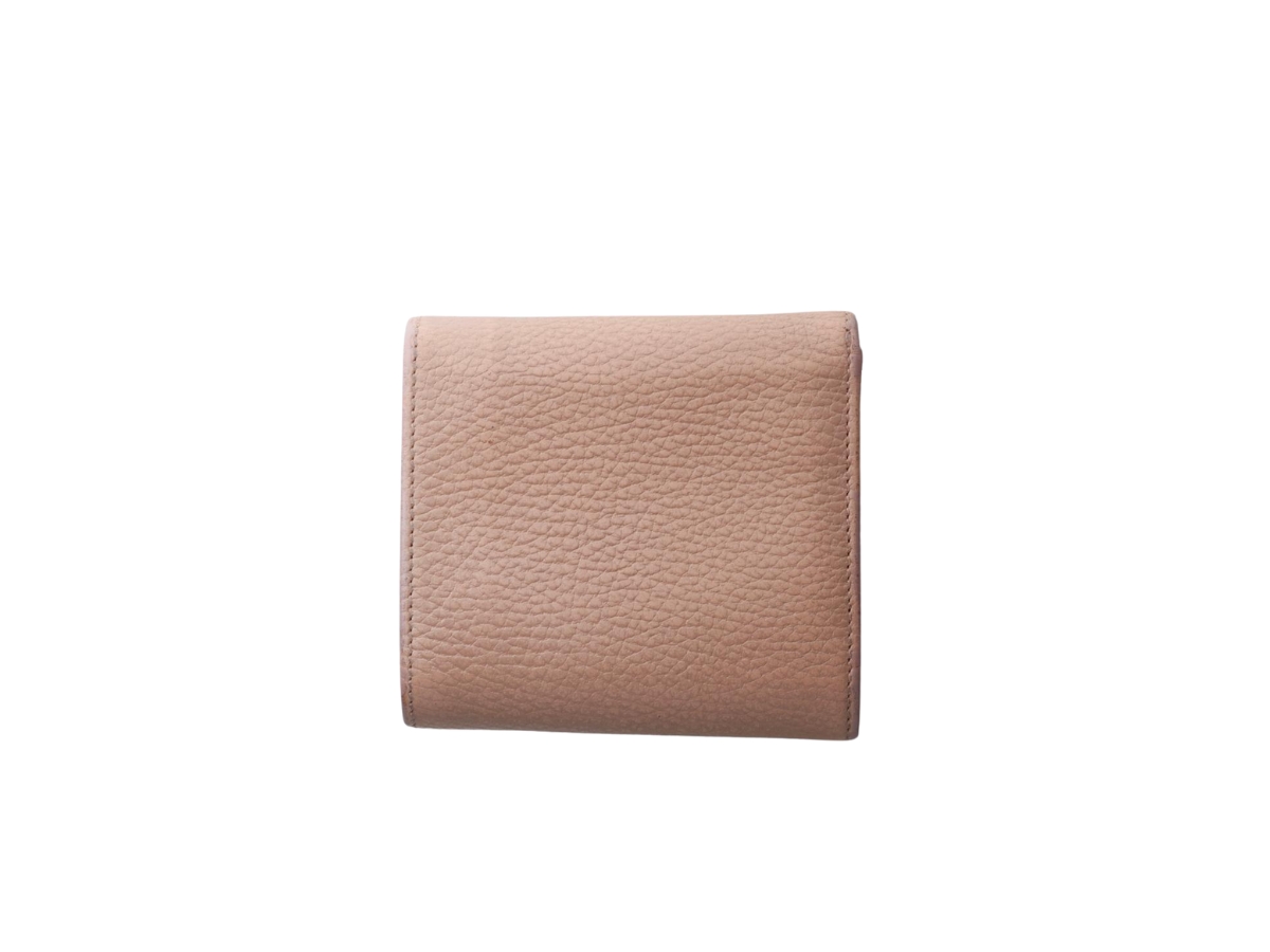 https://d2cva83hdk3bwc.cloudfront.net/gucci-gg-marmont-compact-wallet-in-genuine-leather-bifold-gold-toned-hardware-dusty-pink-2.jpg