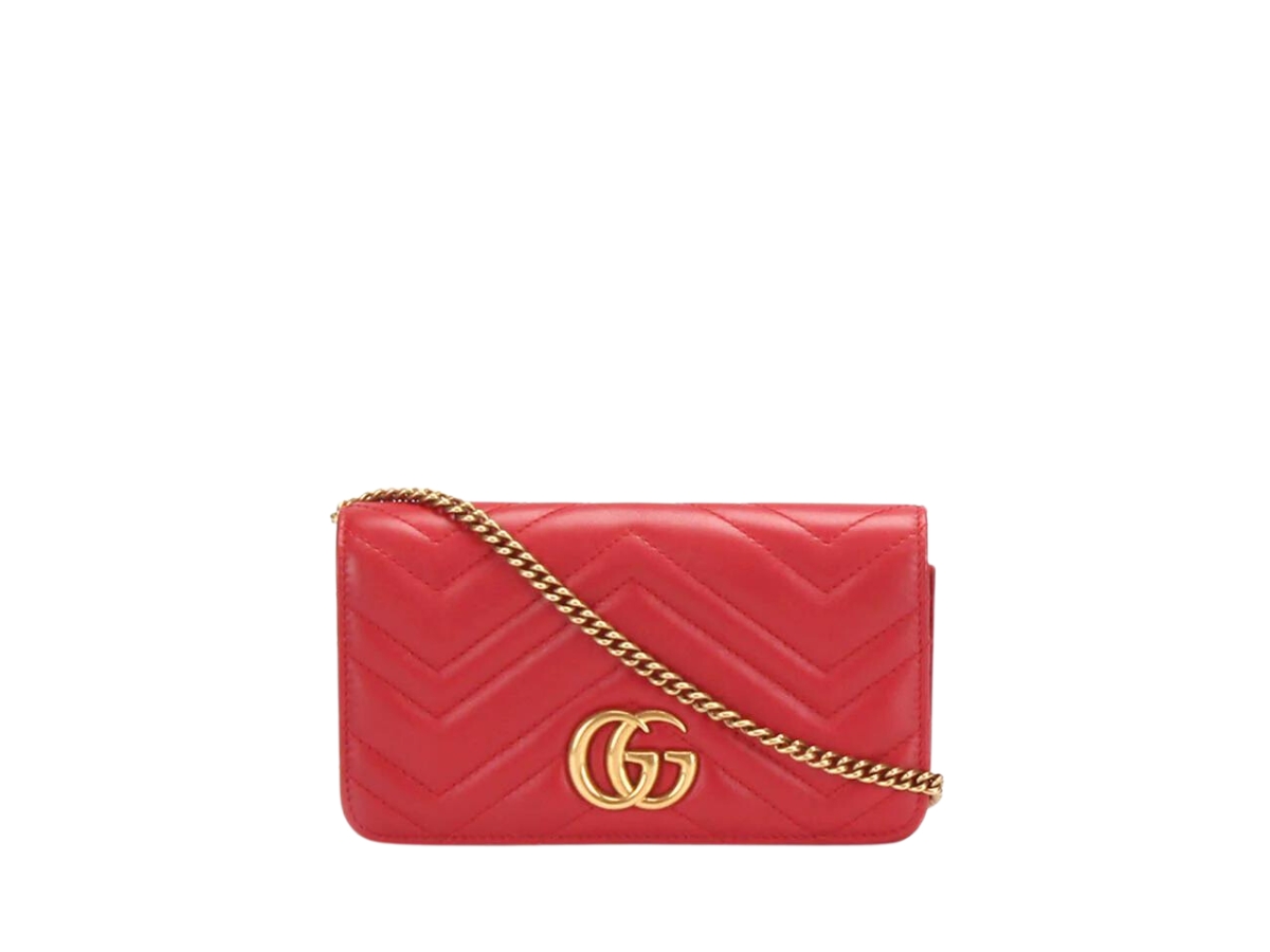 https://d2cva83hdk3bwc.cloudfront.net/gucci-gg-marmont-crossbody-bag-in-matelasse-chevron-leather-with-gold-toned-hardware-red-1.jpg