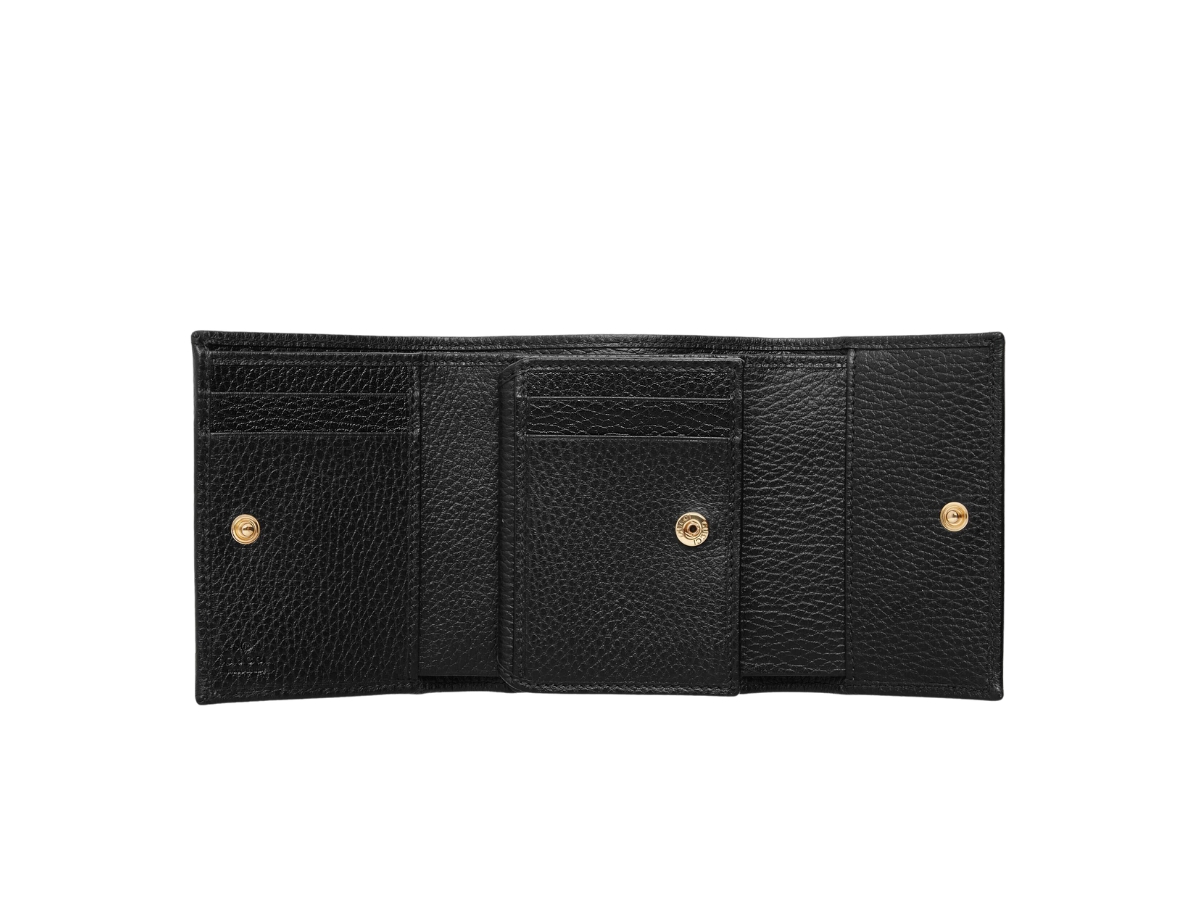 https://d2cva83hdk3bwc.cloudfront.net/gucci-gg-marmont-leather-wallet-in-black-metal-free-tanned-leather-with-gold-toned-hardware-3.jpg