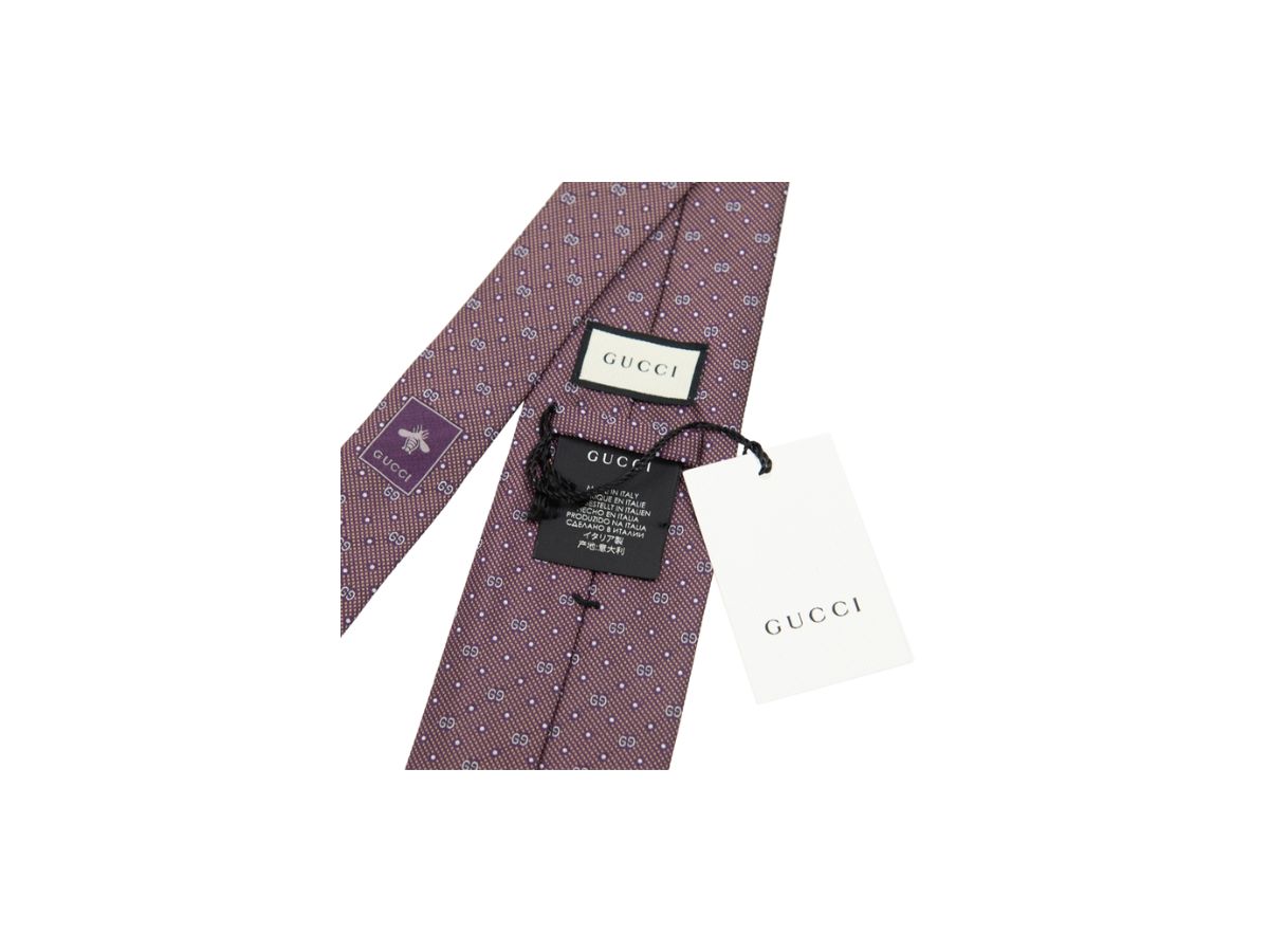 https://d2cva83hdk3bwc.cloudfront.net/gucci-gg-martin-silk-tie-burgundy-3.jpg