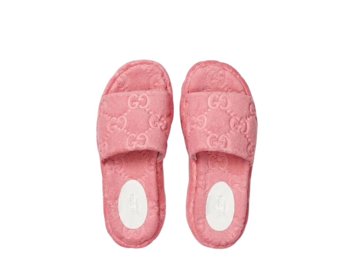 https://d2cva83hdk3bwc.cloudfront.net/gucci-gg-platform-sandal-in-pink-2.jpg