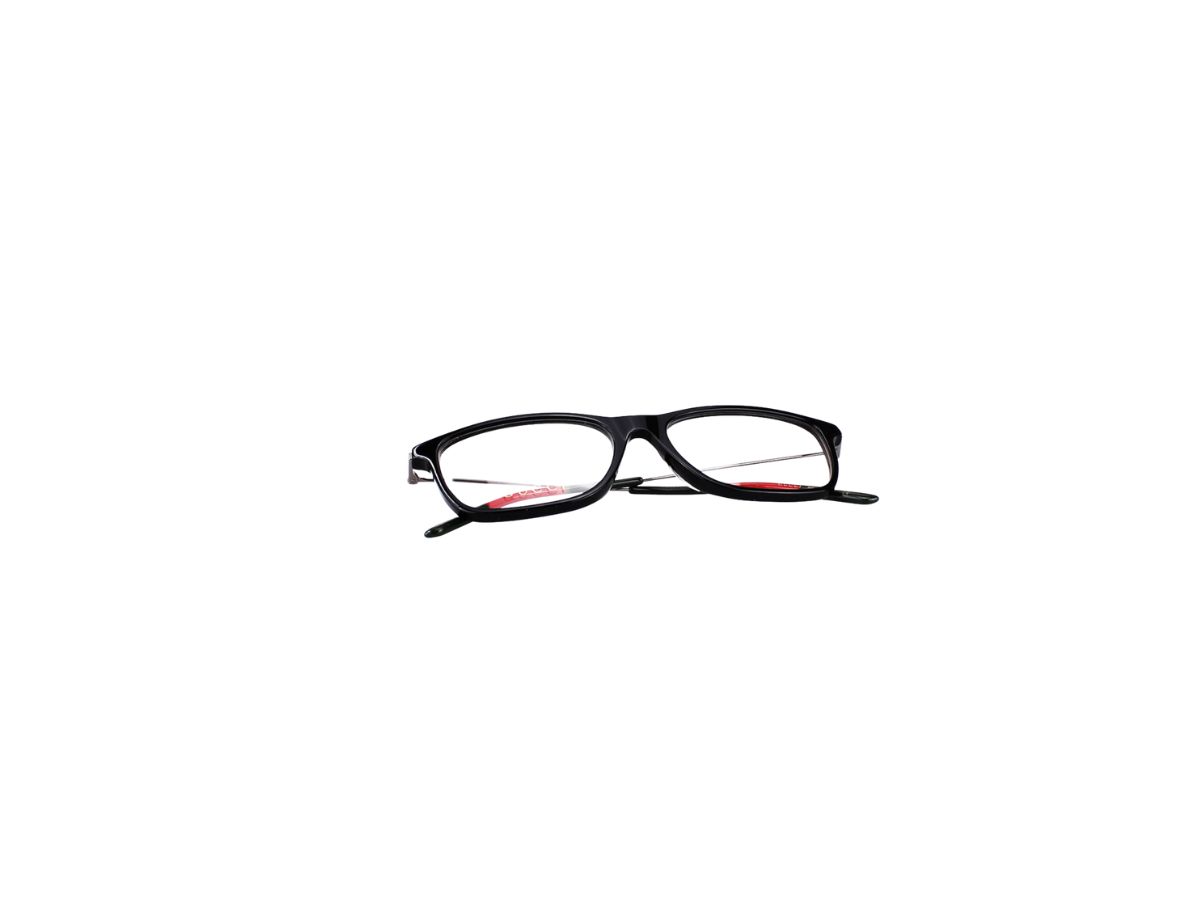 https://d2cva83hdk3bwc.cloudfront.net/gucci-gg1050o-glasses-in-black-metal-plastic-frame-with-demo-lens-6.jpg