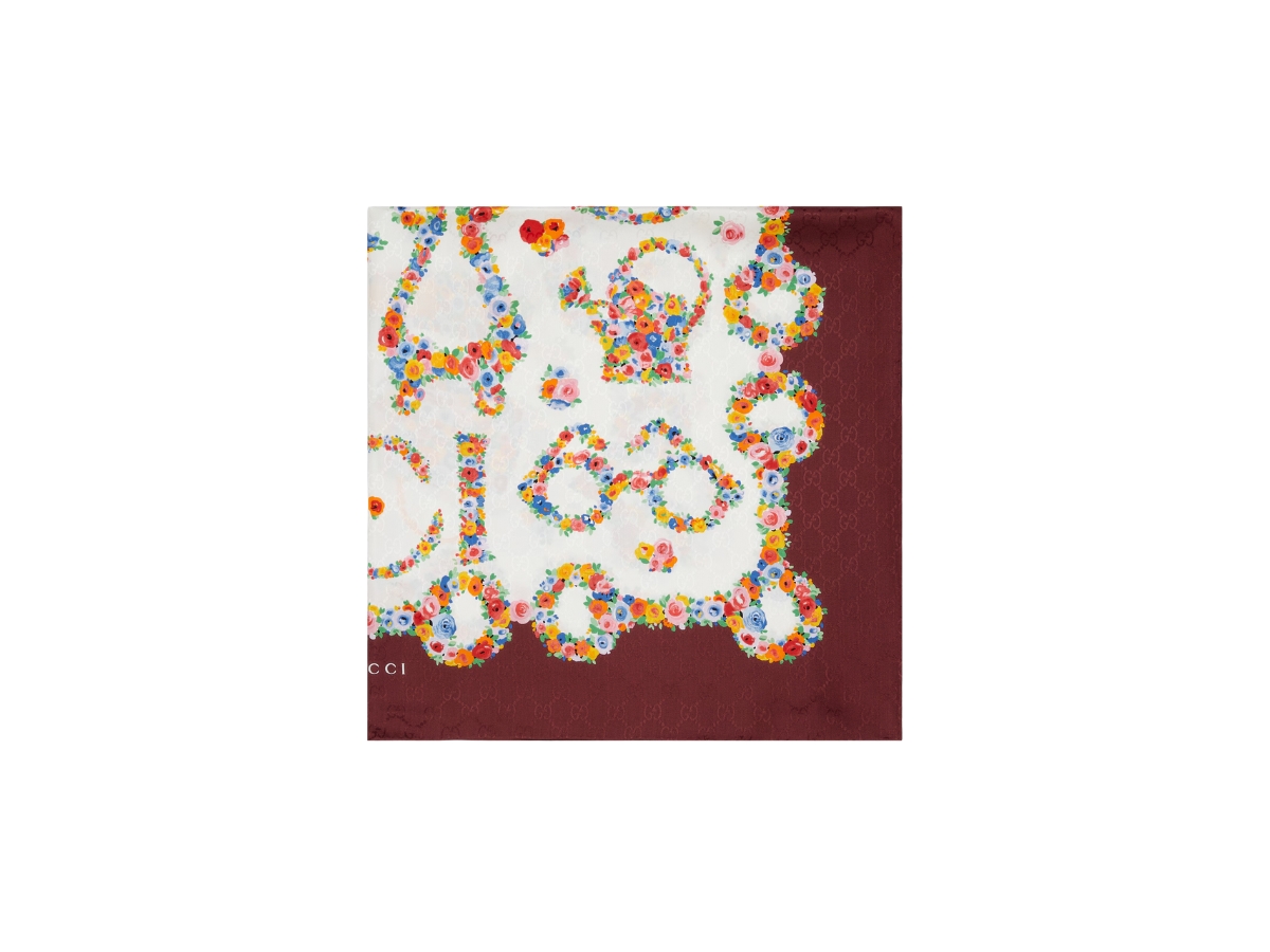 https://d2cva83hdk3bwc.cloudfront.net/gucci-interlocking-g-floral-silk-carr--in-white-bordeaux-print-silk-2.jpg