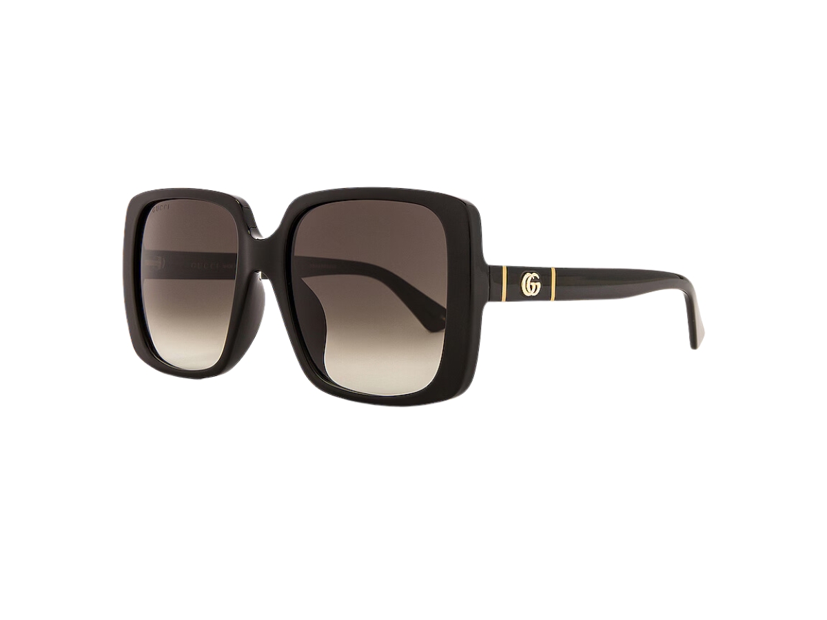 https://d2cva83hdk3bwc.cloudfront.net/gucci-oversized-rectangular-sunglasses-in-shiny-black-acetate-frame-gg-logo-with-gradient-gray-lens-2.jpg