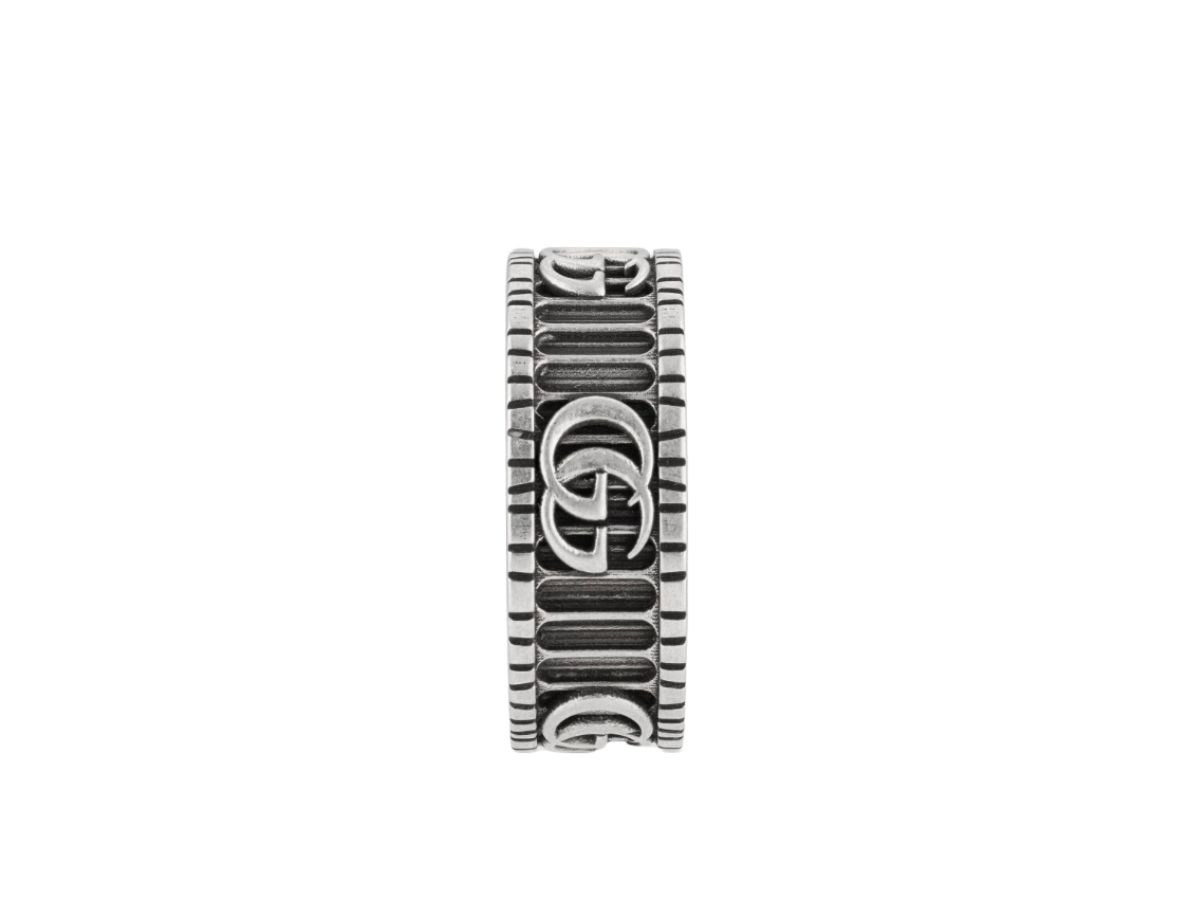 https://d2cva83hdk3bwc.cloudfront.net/gucci-ring-with-double-g-in-silver-3.jpg