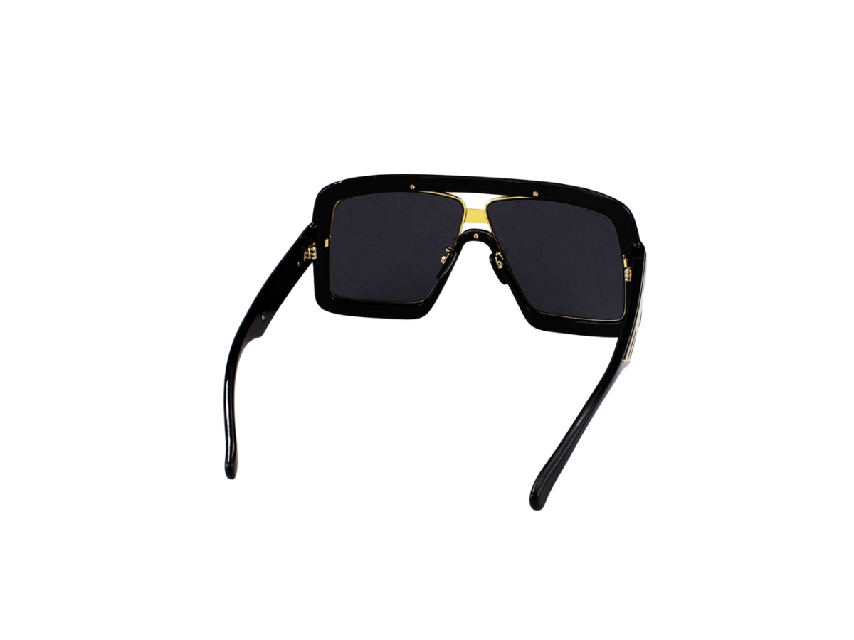 https://d2cva83hdk3bwc.cloudfront.net/gucci-square-sunglasses-in-plastic-metal-with-gg-lens-black-4.jpg