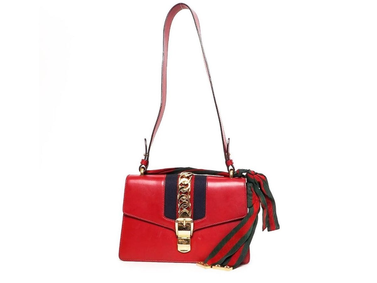 https://d2cva83hdk3bwc.cloudfront.net/gucci-sylvie-medium-shoulder-bag-3.jpg