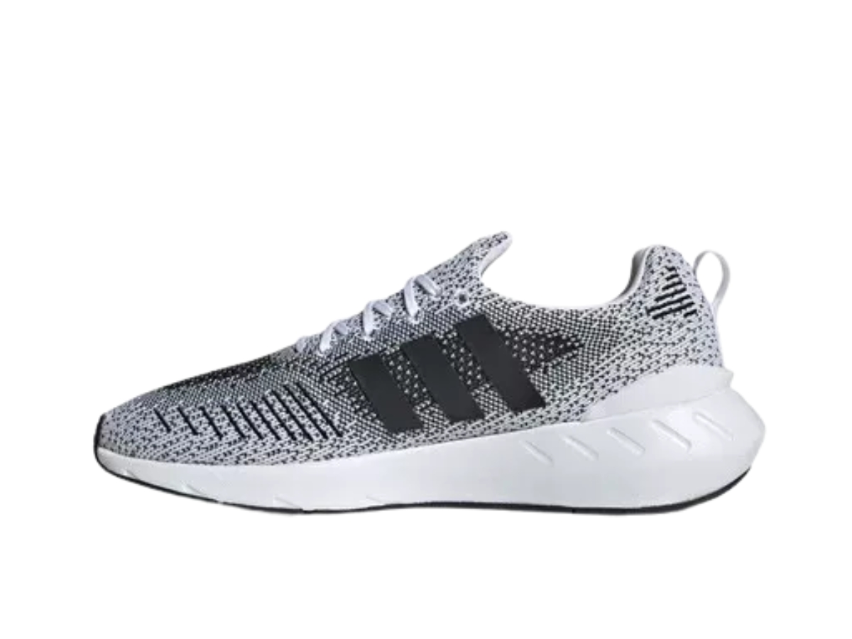 https://d2cva83hdk3bwc.cloudfront.net/gz3507-adidas-originals-swift-run-22-white-black-2.jpg