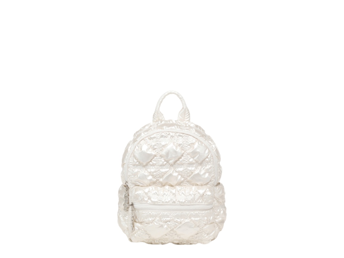 https://d2cva83hdk3bwc.cloudfront.net/h75130010pt-carlyn-mellow-pearl-white-1.jpg