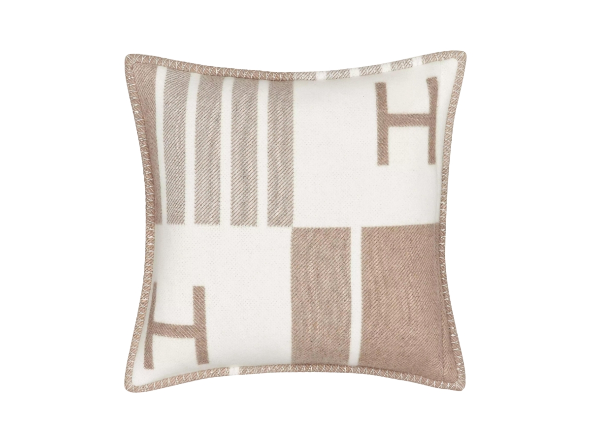 https://d2cva83hdk3bwc.cloudfront.net/hermes-avalon-vibration-pillow-small-in-jacquard-woven-wool-and-cashmere-ecru-cream-2.jpg