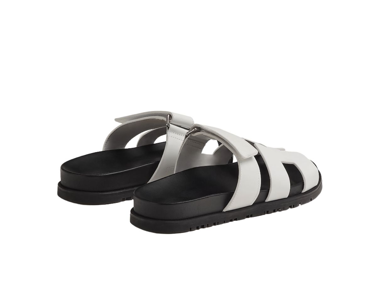 https://d2cva83hdk3bwc.cloudfront.net/hermes-chypre-sandal-blanc-3.jpg
