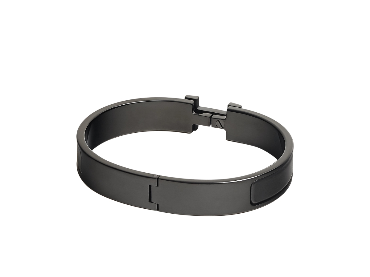 https://d2cva83hdk3bwc.cloudfront.net/hermes-clic-hh-so-black-bracelet-in-matte-enamel-with-so-black-plated-hardware-noir-mat-2.jpg