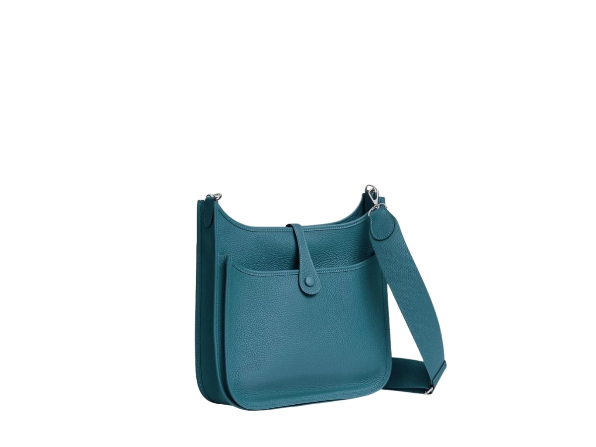 https://d2cva83hdk3bwc.cloudfront.net/hermes-evelyne-iii-29-bag-in-clemence-calfskin-with-palladium-hardware-new-bleu-jean-2.jpg