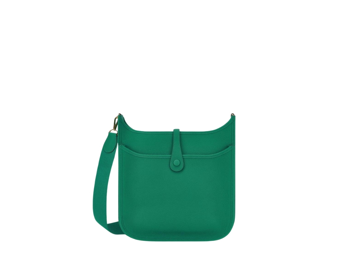 https://d2cva83hdk3bwc.cloudfront.net/hermes-evelyne-iii-29-bag-in-maurice-calfskin-with-gold-hardware-vert-jade-2.jpg