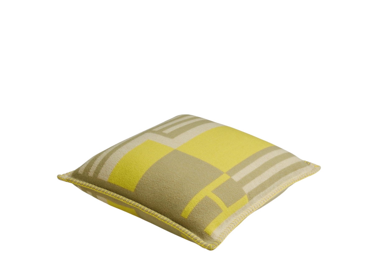 Hermes Gris Fonce Gray Cashmere Avalon Cushion Pillow – MAISON de LUXE