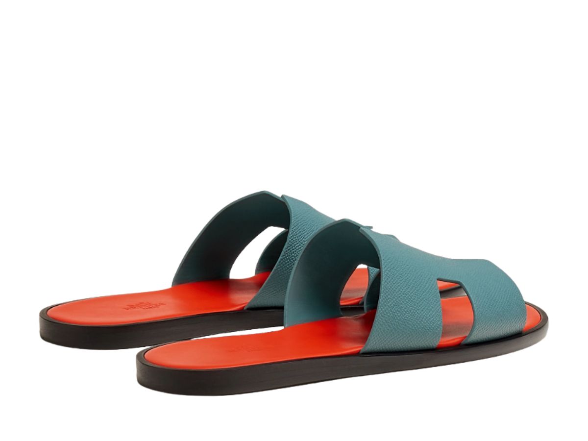 https://d2cva83hdk3bwc.cloudfront.net/hermes-izmir-sandal-bleu-bleuet---orange-3.jpg