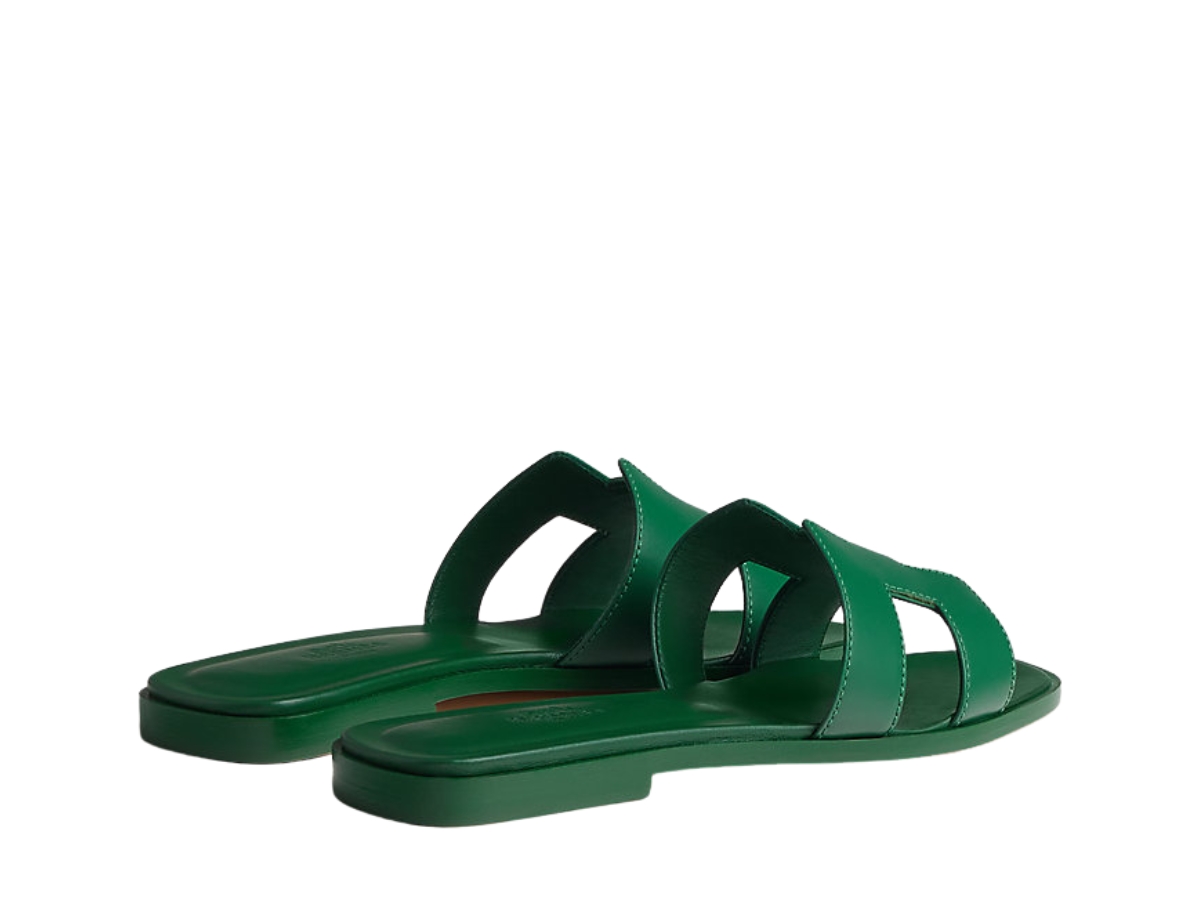 https://d2cva83hdk3bwc.cloudfront.net/hermes-oran-sandal-in-box-calfskin-with-iconic-h-cut-out-vert-lectrique-3.jpg