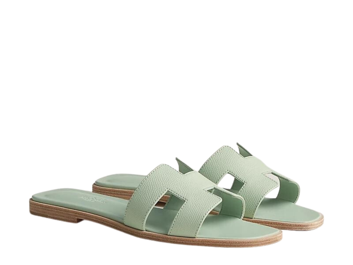 https://d2cva83hdk3bwc.cloudfront.net/hermes-oran-sandal-in-epsom-calfskin-with-iconic-h-cut-out-vert-jade-2.jpg