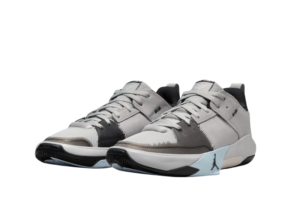 https://d2cva83hdk3bwc.cloudfront.net/hf0452-001-jordan-westbrook-one-take-5-pf-grey-fog-glacier-blue-3.jpg