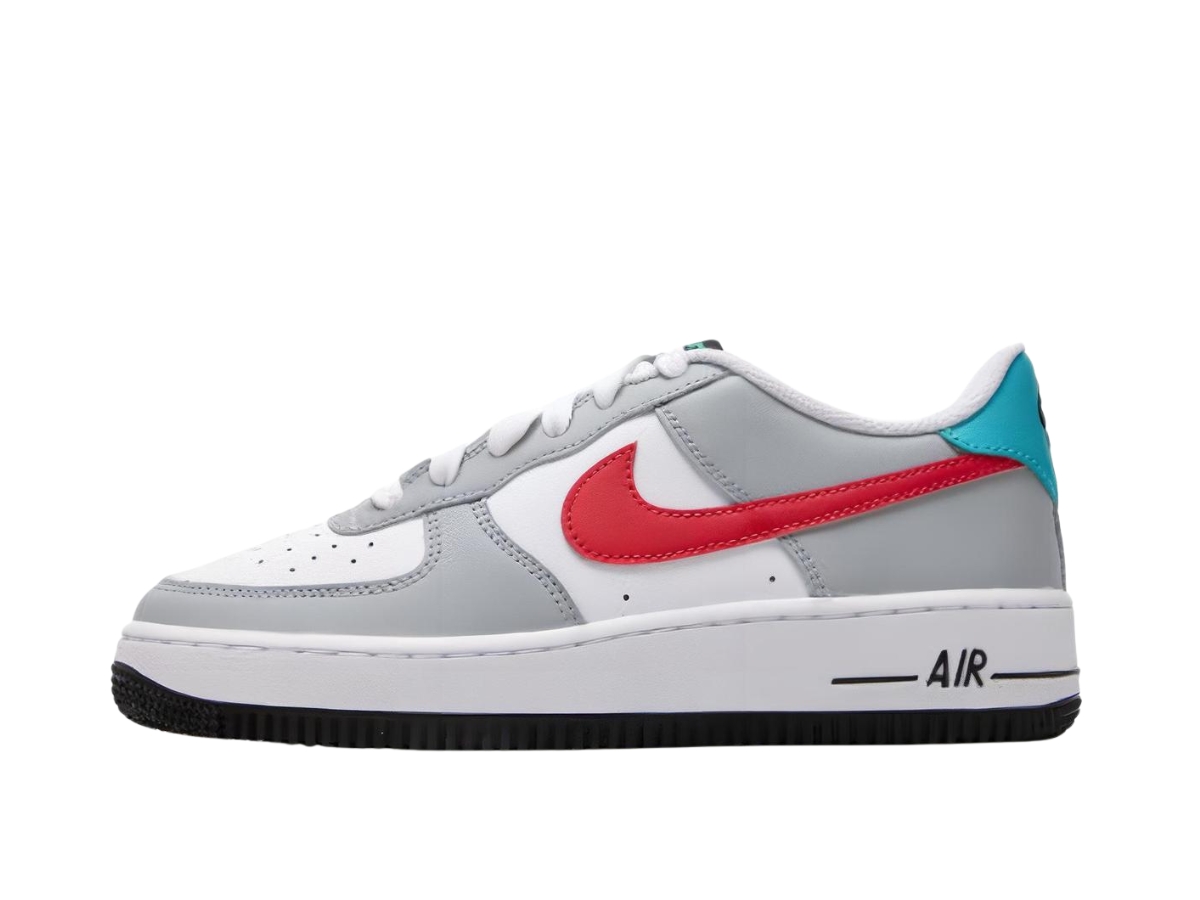 https://d2cva83hdk3bwc.cloudfront.net/hf0743-161-nike-air-force-1-low-white-university-red-gs-2.jpg