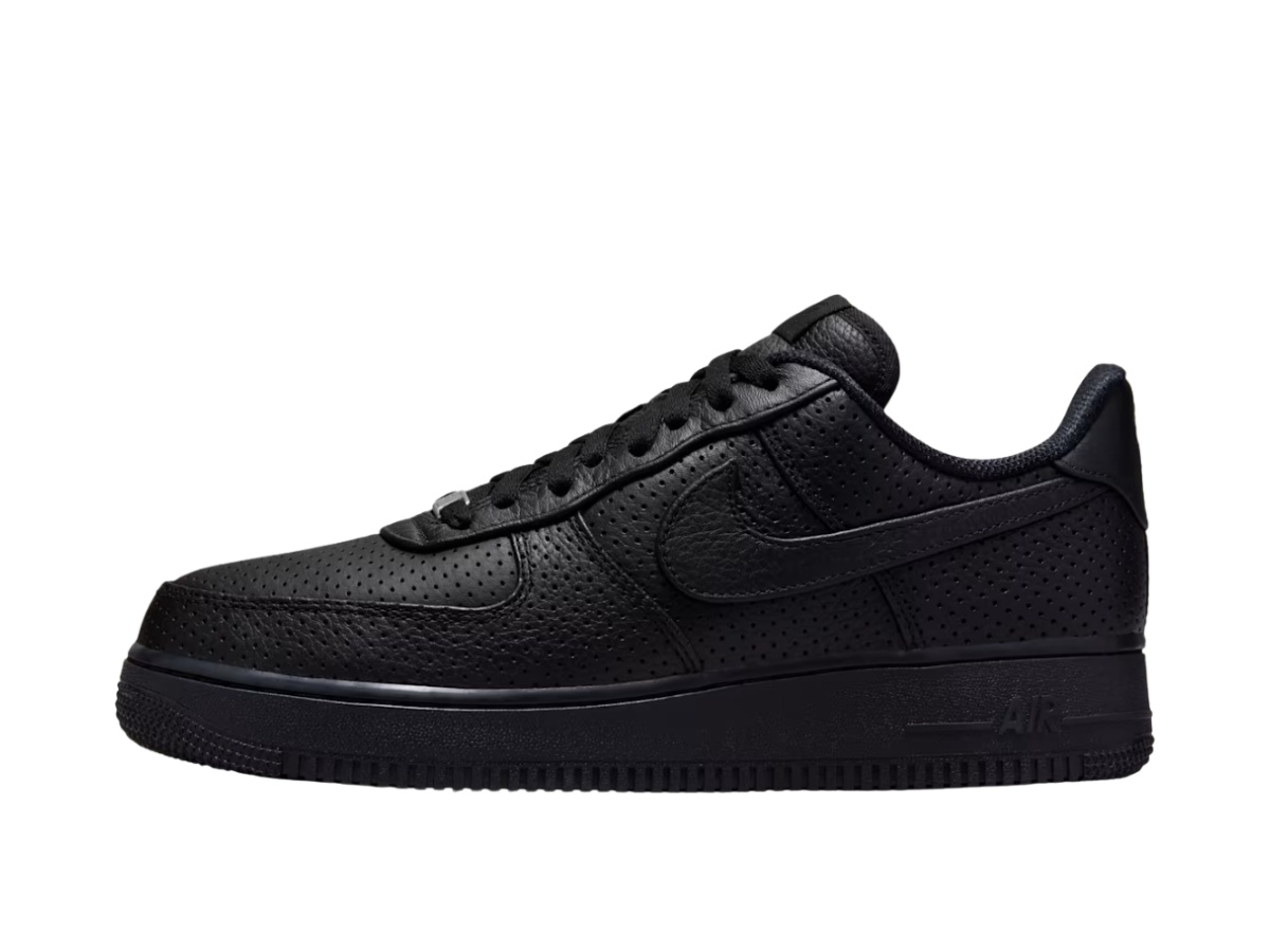 https://d2cva83hdk3bwc.cloudfront.net/hf8189-001-nike-air-force-1-sp-black-2.jpg