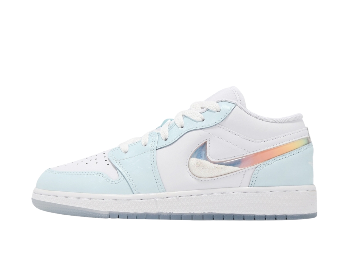 https://d2cva83hdk3bwc.cloudfront.net/hj3481-491-air-jordan-1-low-se-glacier-blue-gs-2.jpg