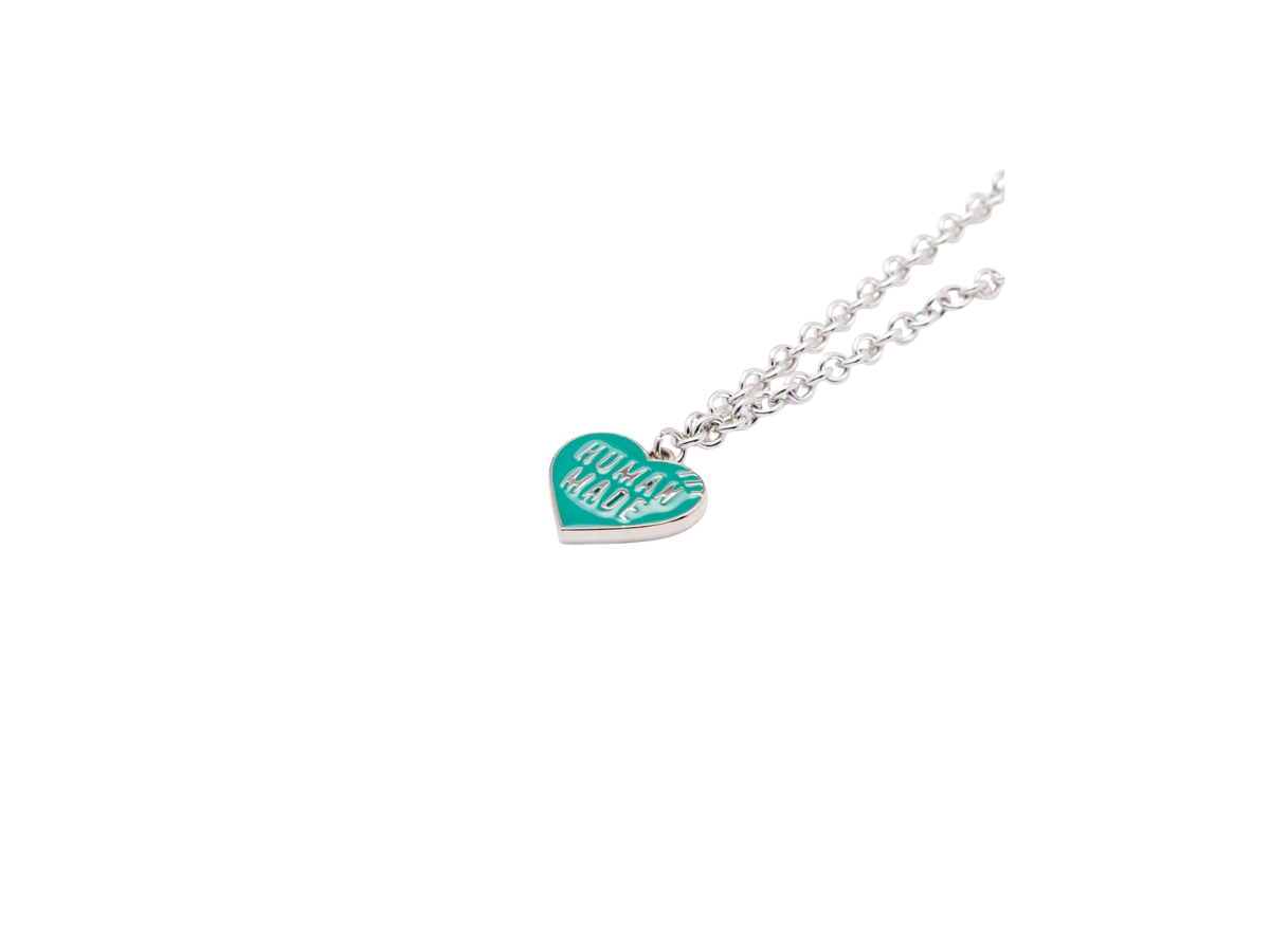 https://d2cva83hdk3bwc.cloudfront.net/hm29gd157-green-human-made-heart-necklace-green-ss29-2.jpg
