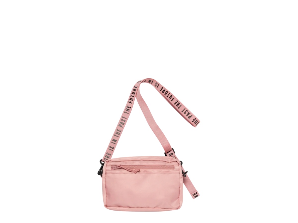 https://d2cva83hdk3bwc.cloudfront.net/hm30gd046-pink-human-made-military-pouch-pink-2.jpg