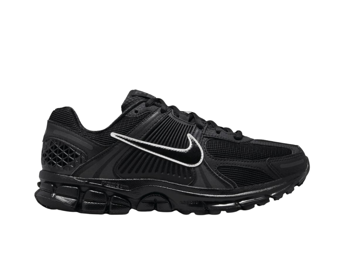 https://d2cva83hdk3bwc.cloudfront.net/hm9986-001-nike-zoom-vomero-5-black-summit-white-women-s-1.jpg