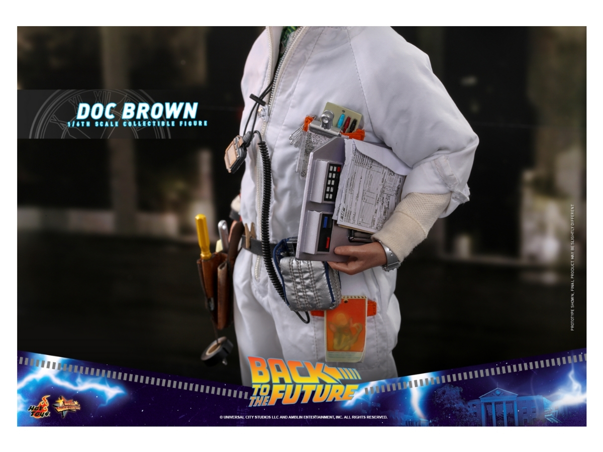 https://d2cva83hdk3bwc.cloudfront.net/hot-toys-doc-brown--2.jpg