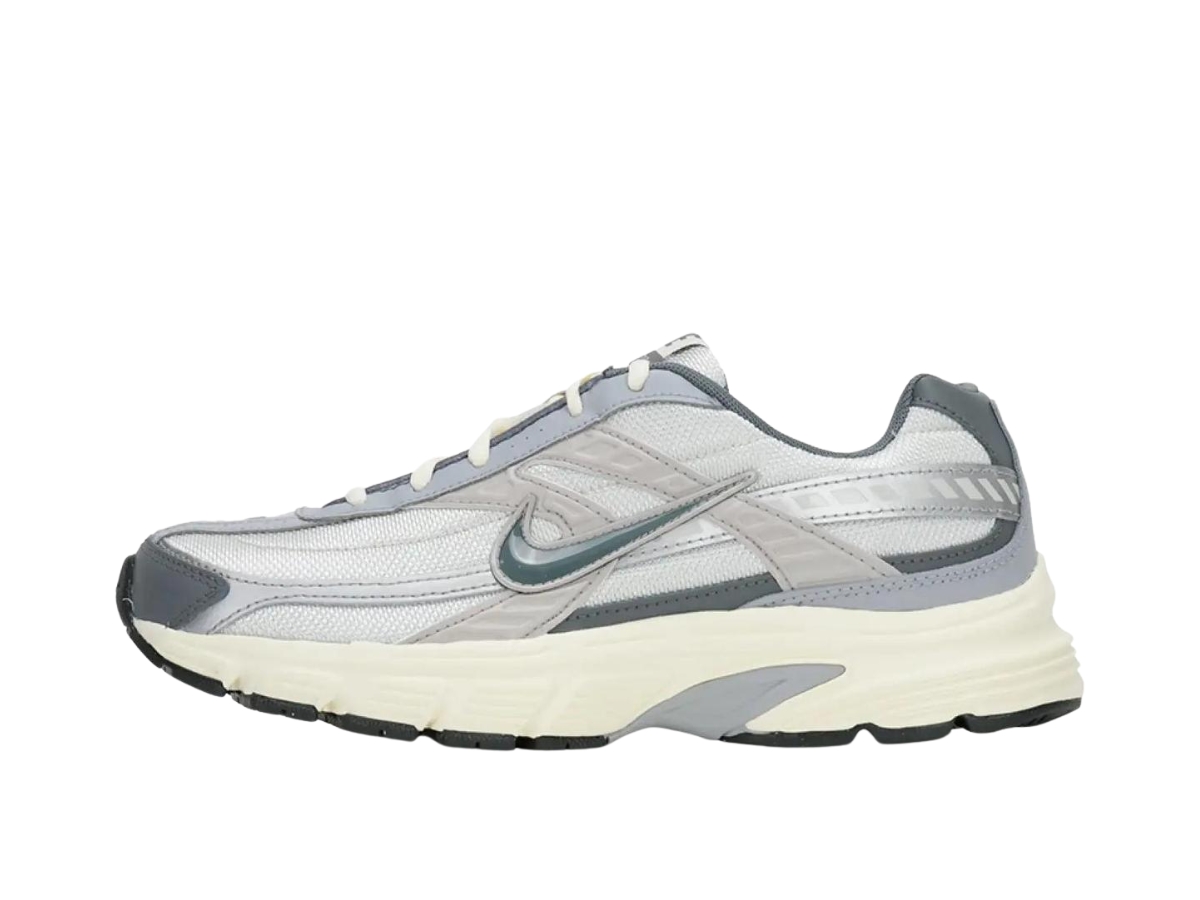 https://d2cva83hdk3bwc.cloudfront.net/hq1179-001-nike-initiator-light-bone-smoke-grey-2.jpg