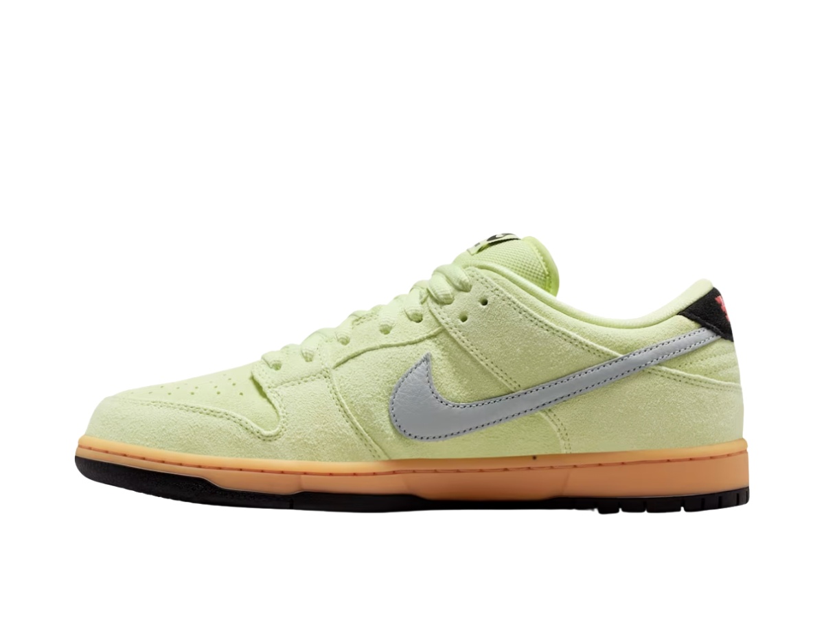 https://d2cva83hdk3bwc.cloudfront.net/hq1626-300-nike-sb-dunk-low-light-liquid-lime-black-2.jpg