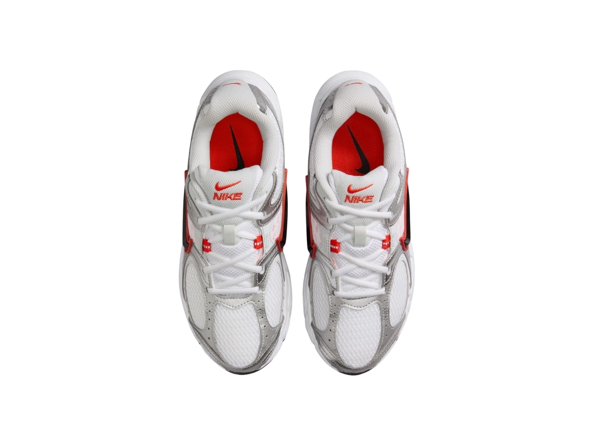 https://d2cva83hdk3bwc.cloudfront.net/hq7901-100-nike-v5-rnr-white-black-picante-red-women-s-3.jpg