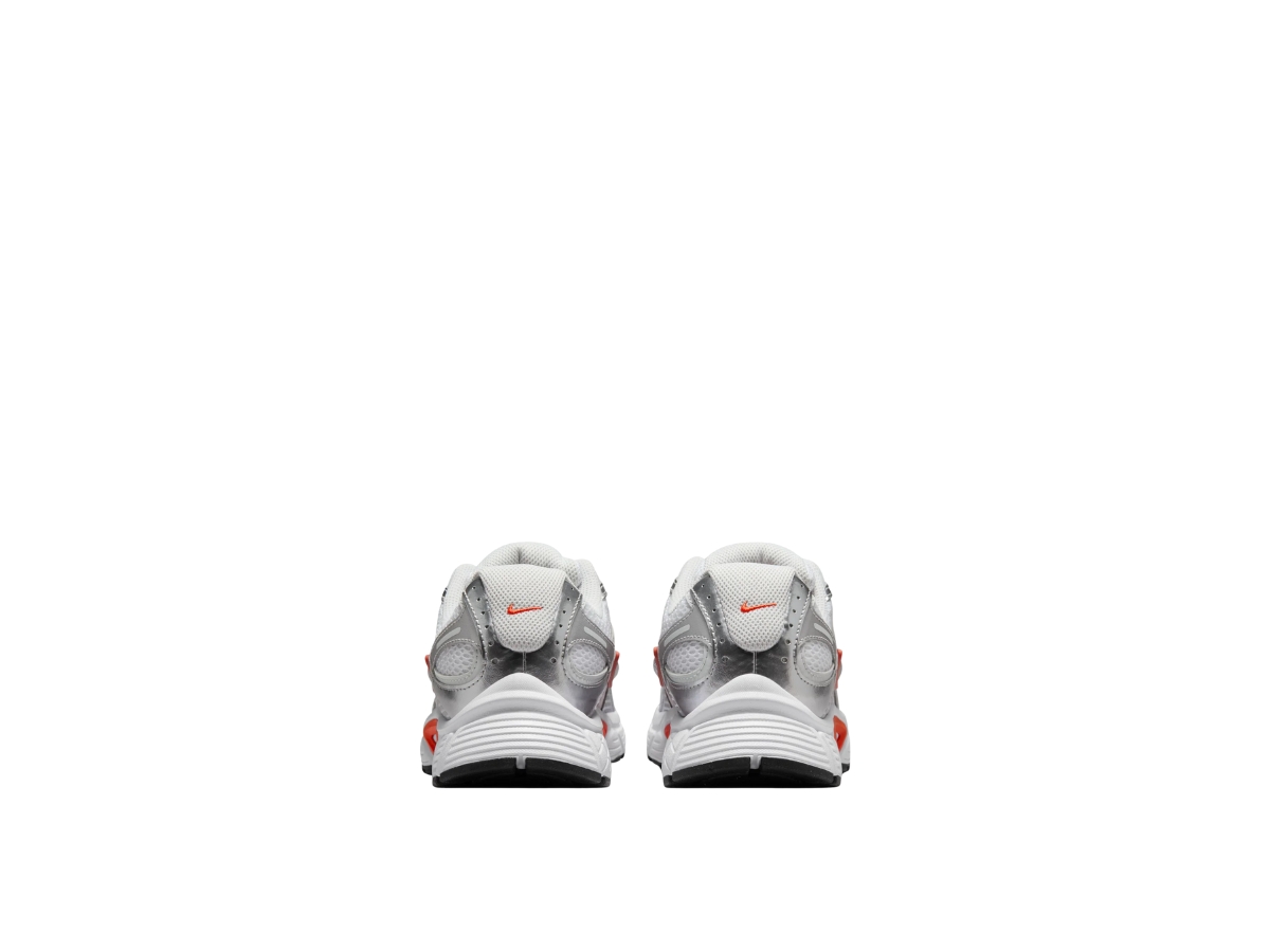 https://d2cva83hdk3bwc.cloudfront.net/hq7901-100-nike-v5-rnr-white-black-picante-red-women-s-5.jpg