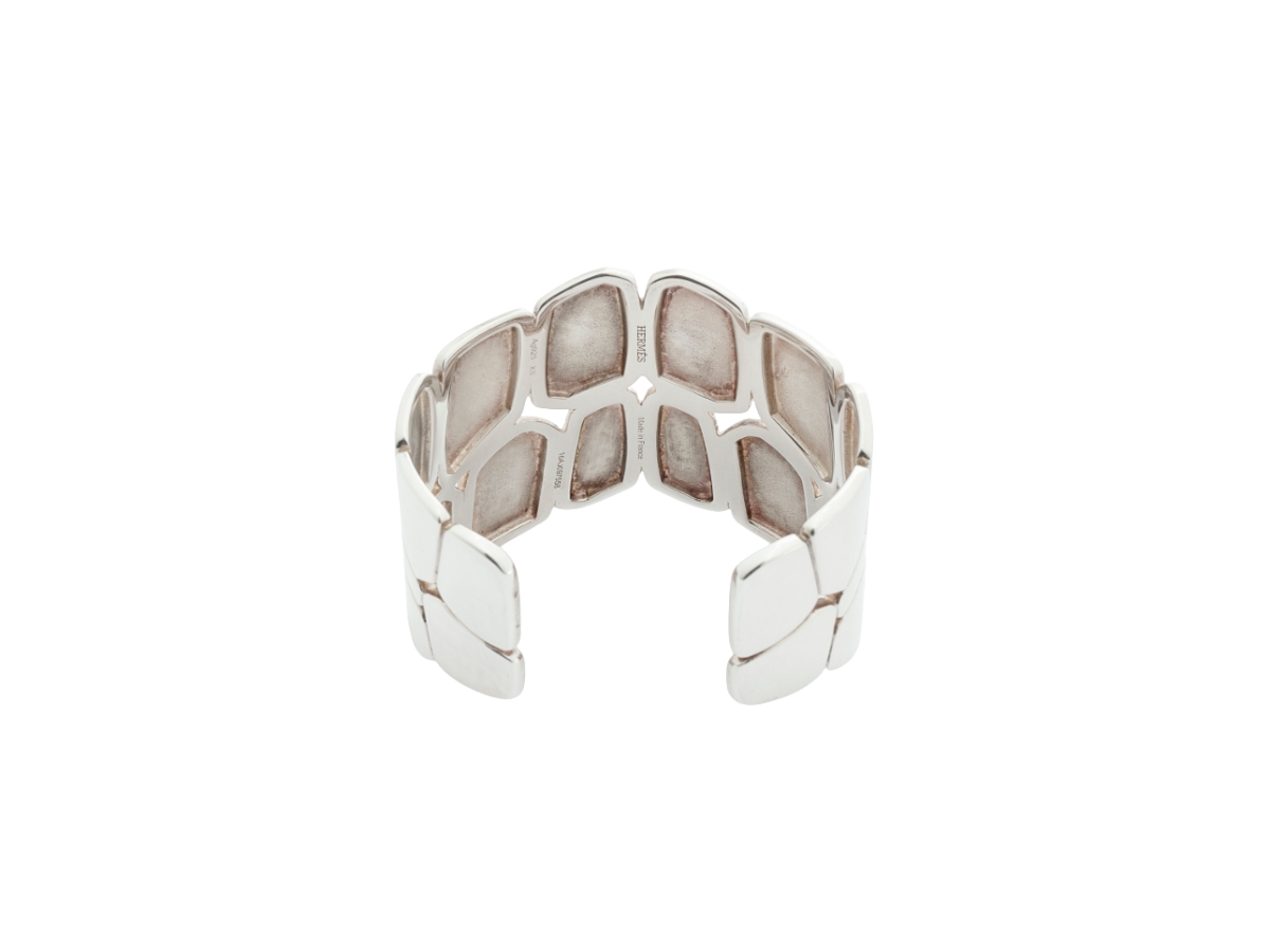 https://d2cva83hdk3bwc.cloudfront.net/hrm-brahncbss-hermes-niloticus-clat-bracelets-sterling-silver-2.jpg