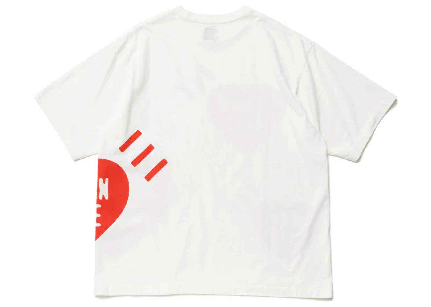 https://d2cva83hdk3bwc.cloudfront.net/human-made-big-heart-t-shirt-white-red-2.jpg