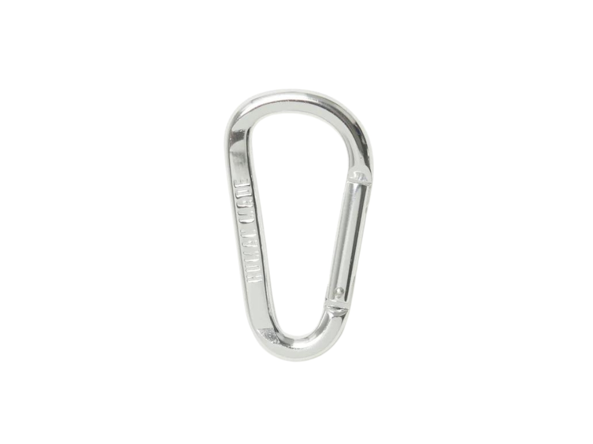 https://d2cva83hdk3bwc.cloudfront.net/human-made-carabiner-70mm-in-aluminum-silver-fw24-1.jpg