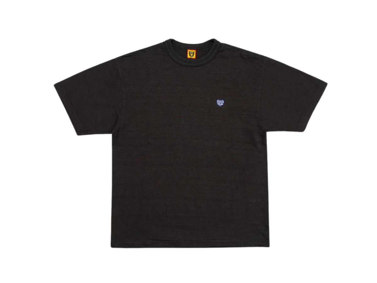 https://d2cva83hdk3bwc.cloudfront.net/human-made-heart-badge-t-shirt-black--1.jpg